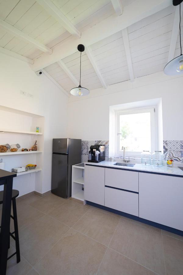 Numisia Guest House Terracina Exterior foto